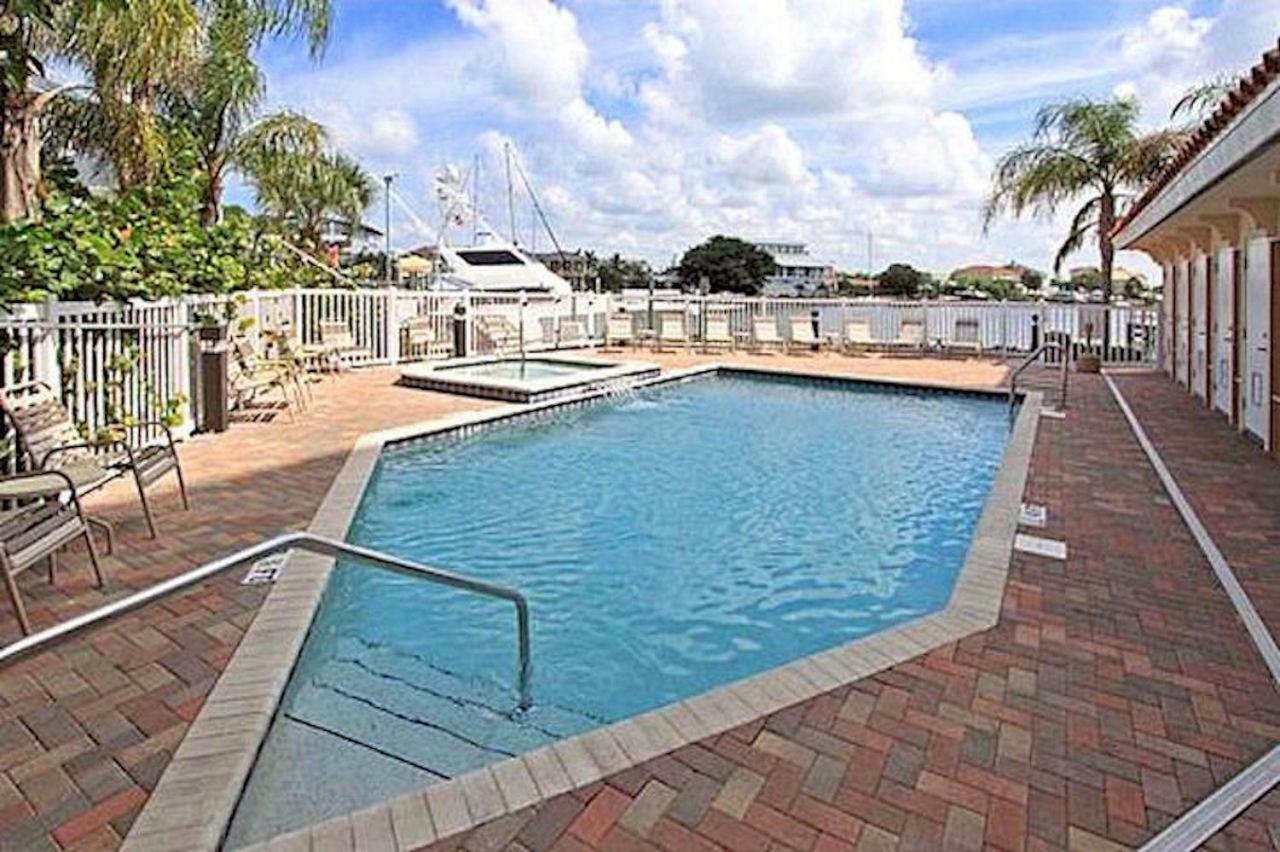 Luxury 5 Star Condominium Water Front 3 Beds 2 Bath Pool Hot-Tub Beach And City Views Clearwater Beach Eksteriør billede